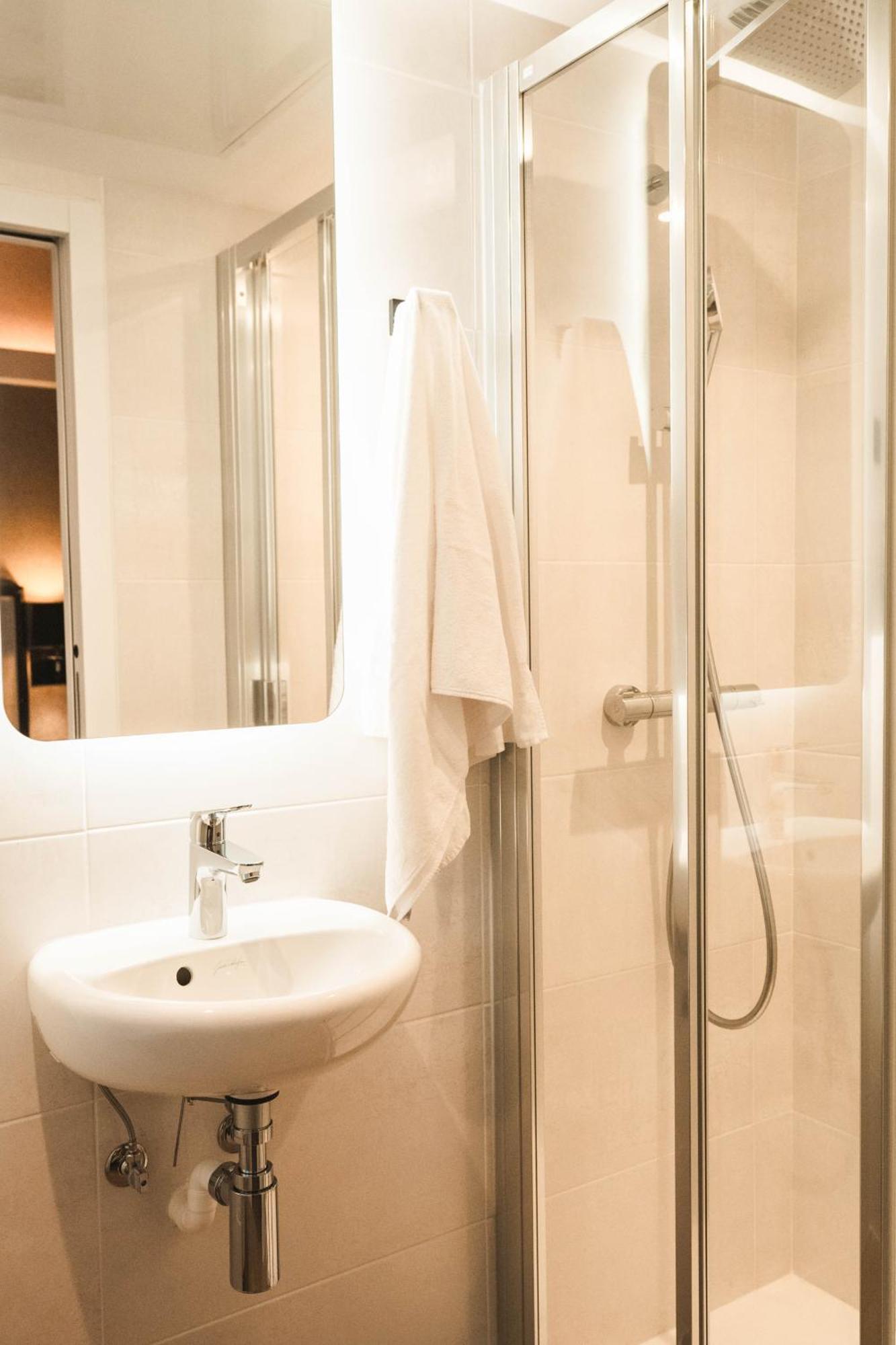 Hotel La Maison Montparnasse 2*